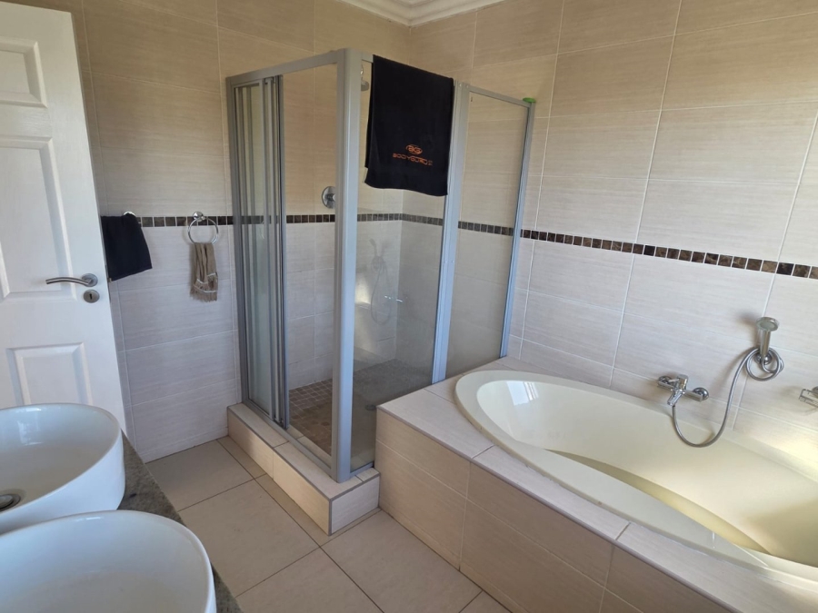 4 Bedroom Property for Sale in Shellyvale Free State
